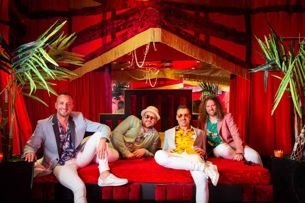 80s-Themed-Wedding-Band