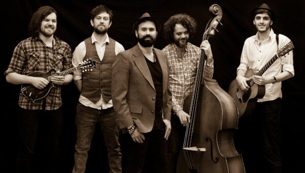 Paper-Boats-Folk-Wedding-Band-For-Hire