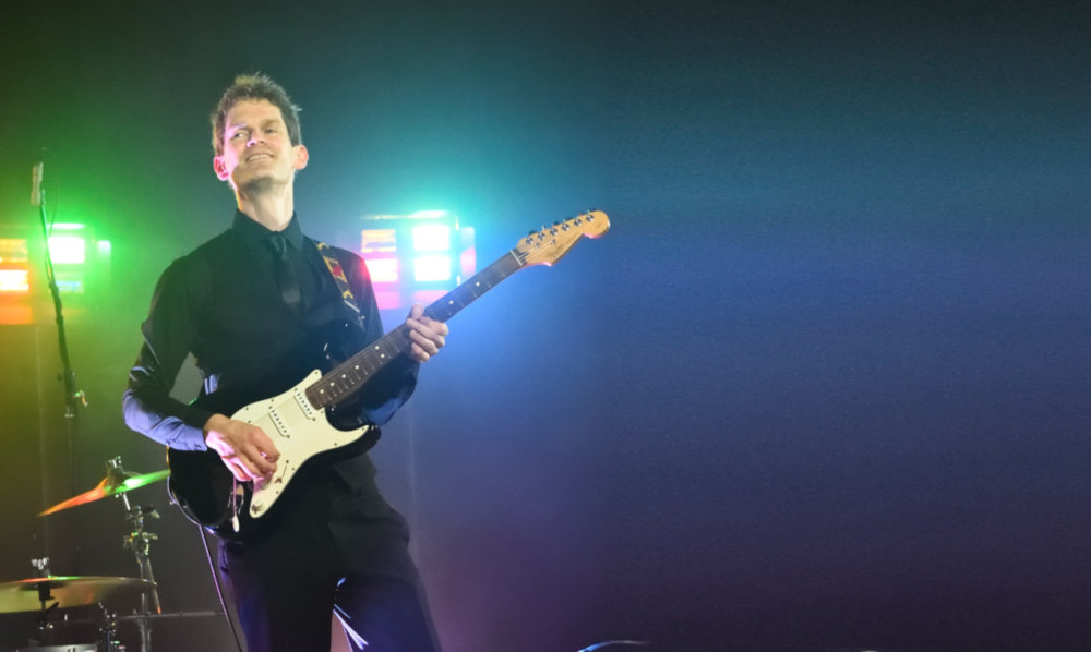 Stuart-Blue-Eclectic-Wedding-Band-Guitarist
