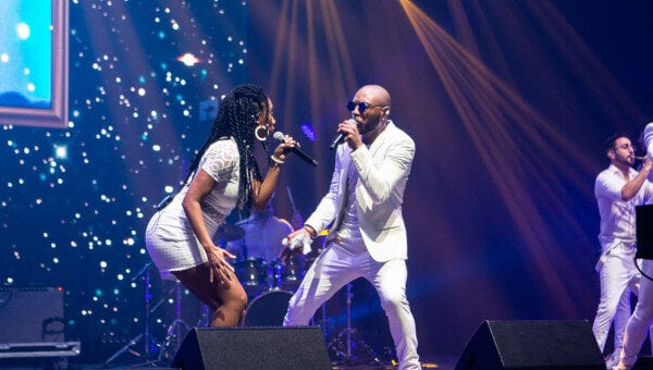 Ignition-Showband-Showband-For-Hire-Live-Stage